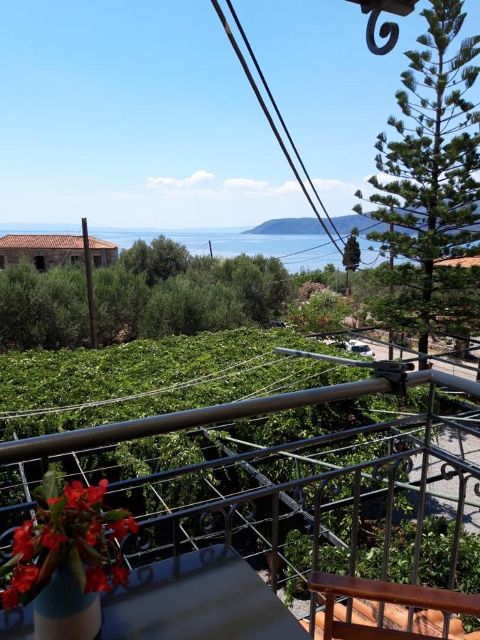 Skardamoula'S Studios And Apartments, 2 Kardamyli Exterior photo