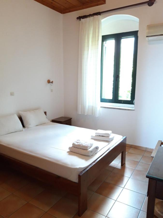 Skardamoula'S Studios And Apartments, 2 Kardamyli Exterior photo
