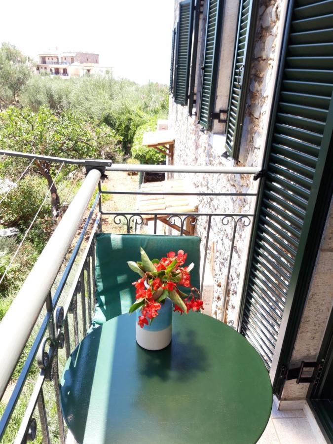 Skardamoula'S Studios And Apartments, 2 Kardamyli Exterior photo